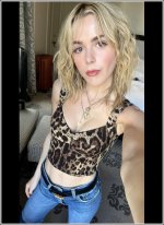 kiernan-shipka-leo-mid-jun-01.jpg