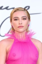 florence pugh 44.jpg